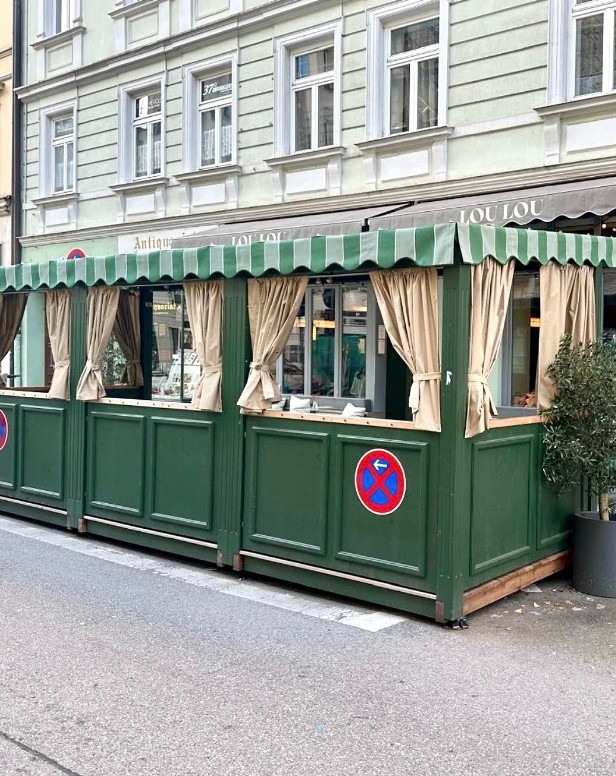 Fertiger Schanigarten für Lou Lou, München
